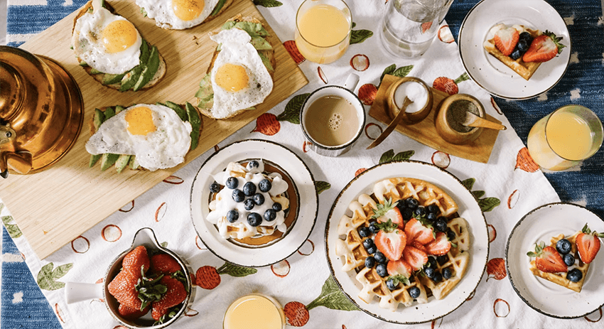 Food Blogging Sub-Niches and Examples (Table of Brunch)